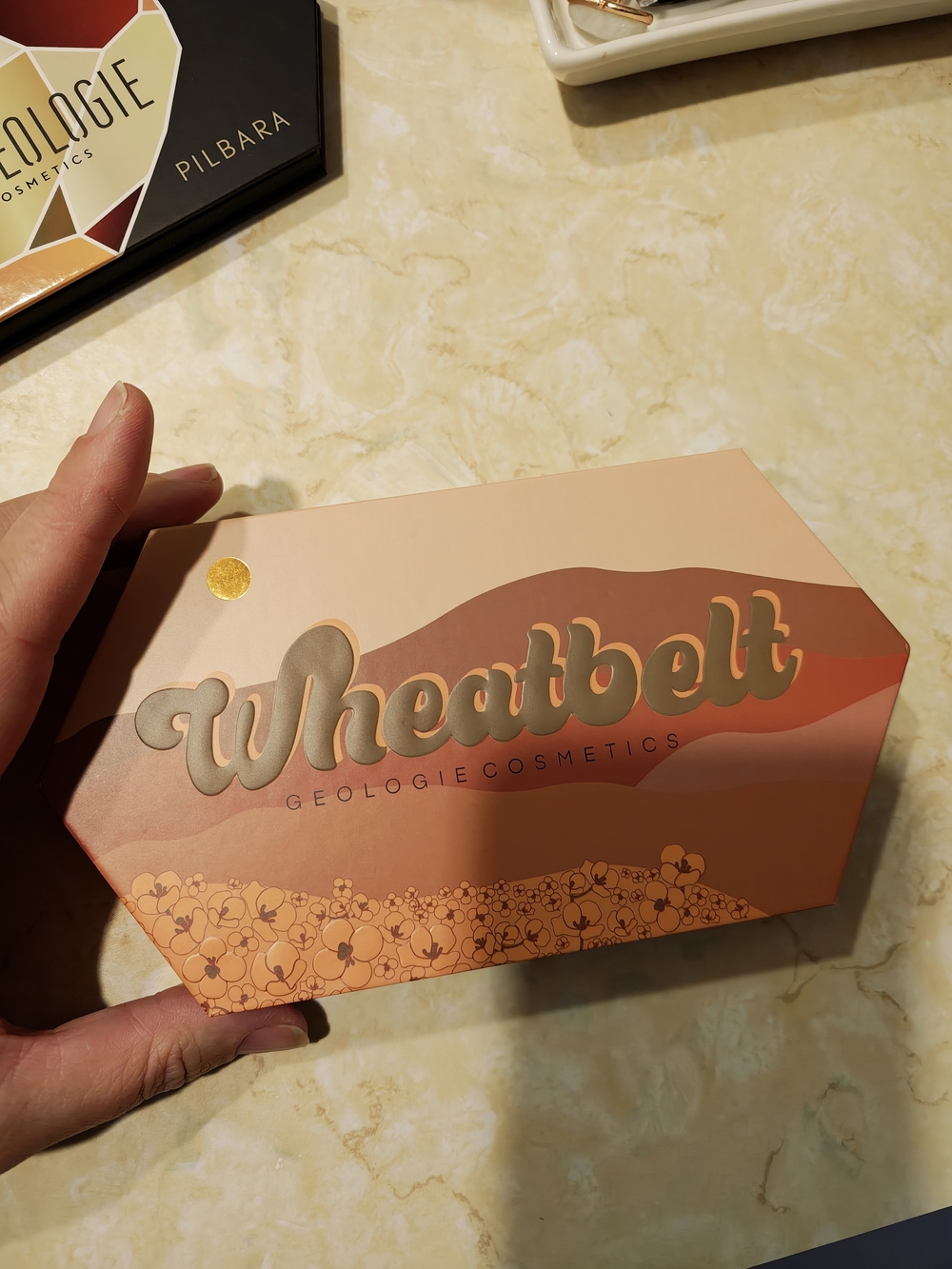 Wheatbelt Eyeshadow Palette - Peachy Brown